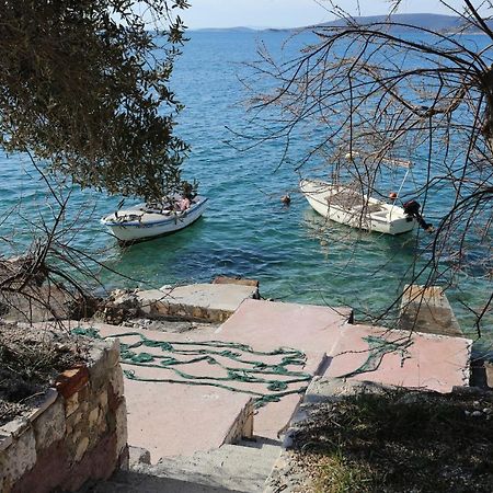 Apartments By The Sea Seget Vranjica, Trogir - 12915 Exterior photo