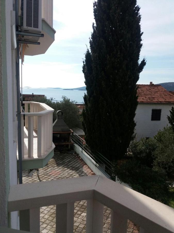 Apartments By The Sea Seget Vranjica, Trogir - 12915 Exterior photo